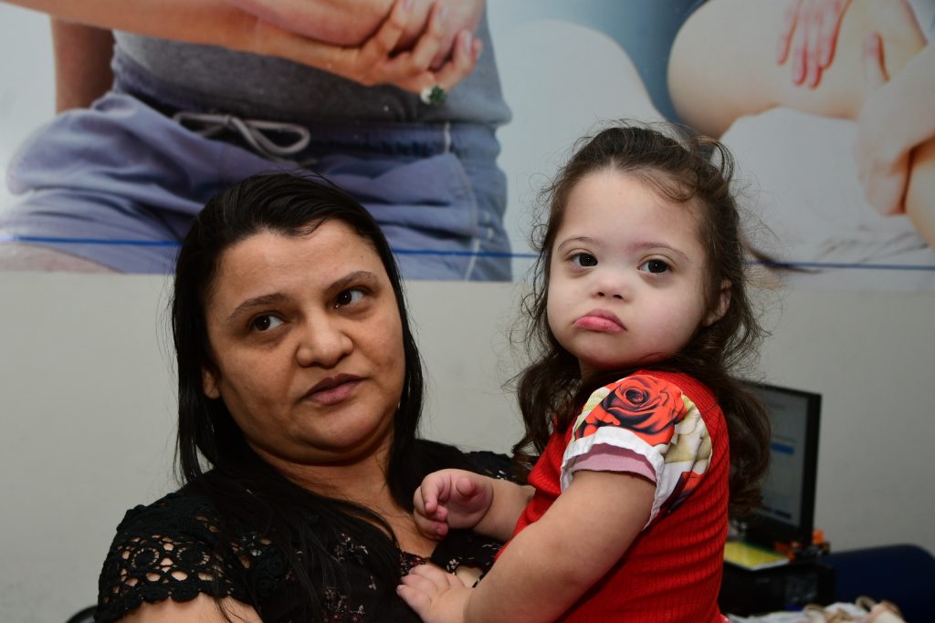 anyconv.com cássia da conceição teles mãe de karen vitoria fotos erick ohara