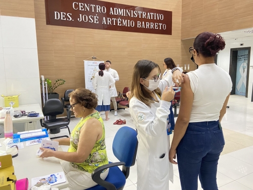 tjse servidora atualizou a caderneta de vacinação foto francielle nonato (2)