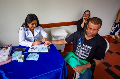 aferição de glicemia foto arthuro paganini