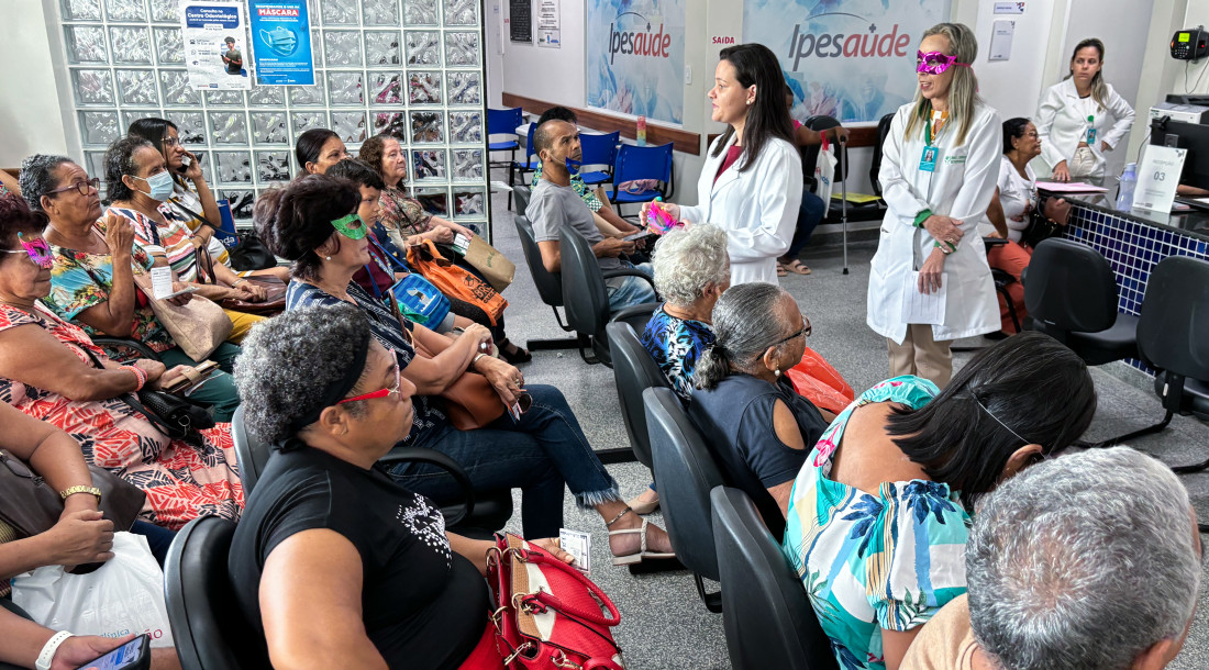 os pacientes interagiram bastante com as palestrantes durante a ação foto francielle nonato