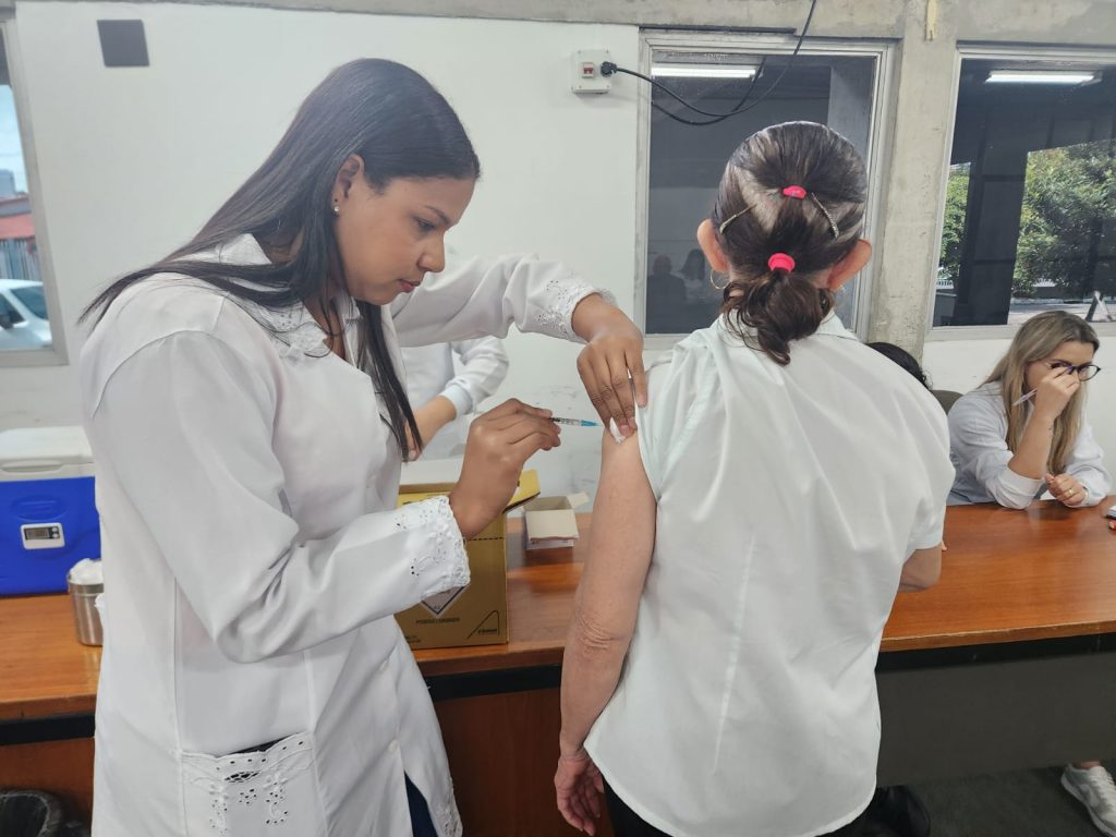 51f60a9cae74dc05a4138a1efb35ea6a