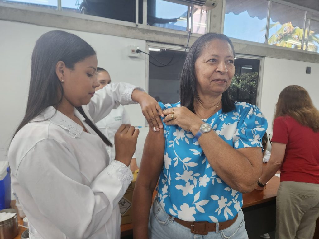 835330bea3c9dc49b305652f83aec9d2