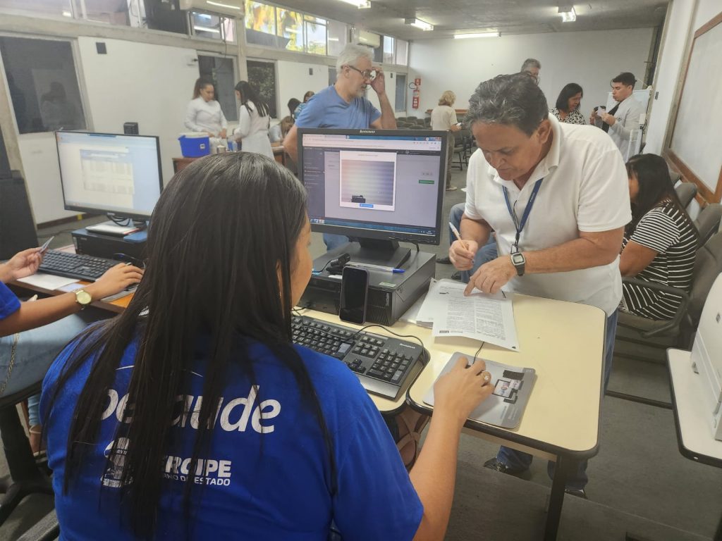 b5520c5dd2f92739151b8e5a0b1244e4