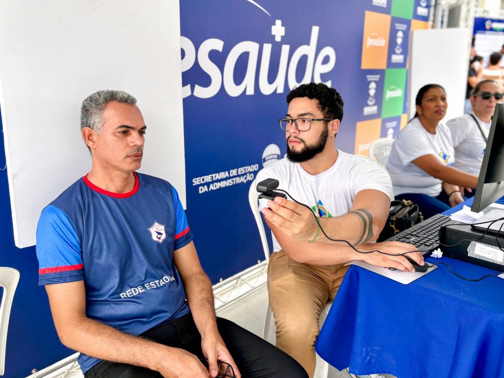 beneficiário realiza biometria facial