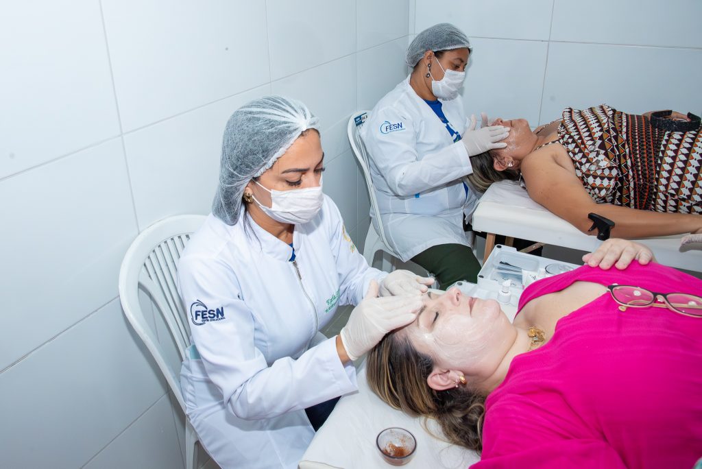 ação outubro rosa thiago santos 20