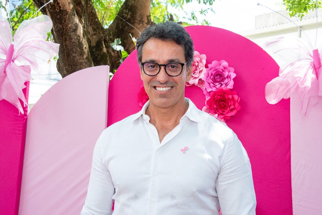 ação outubro rosa thiago santos 34