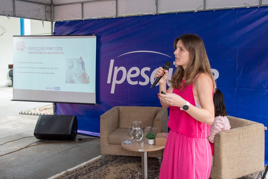 ação outubro rosa thiago santos 5