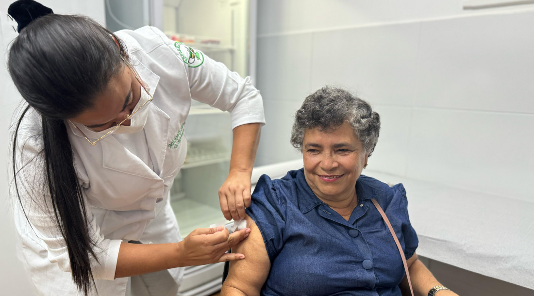 slide 1a3f2211651584b291db4357a6d1e428