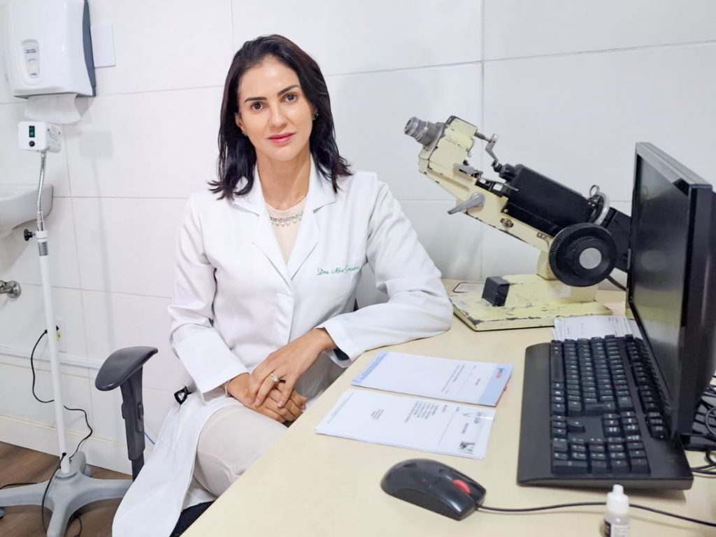 dra.mila gonçalves oftalmologista