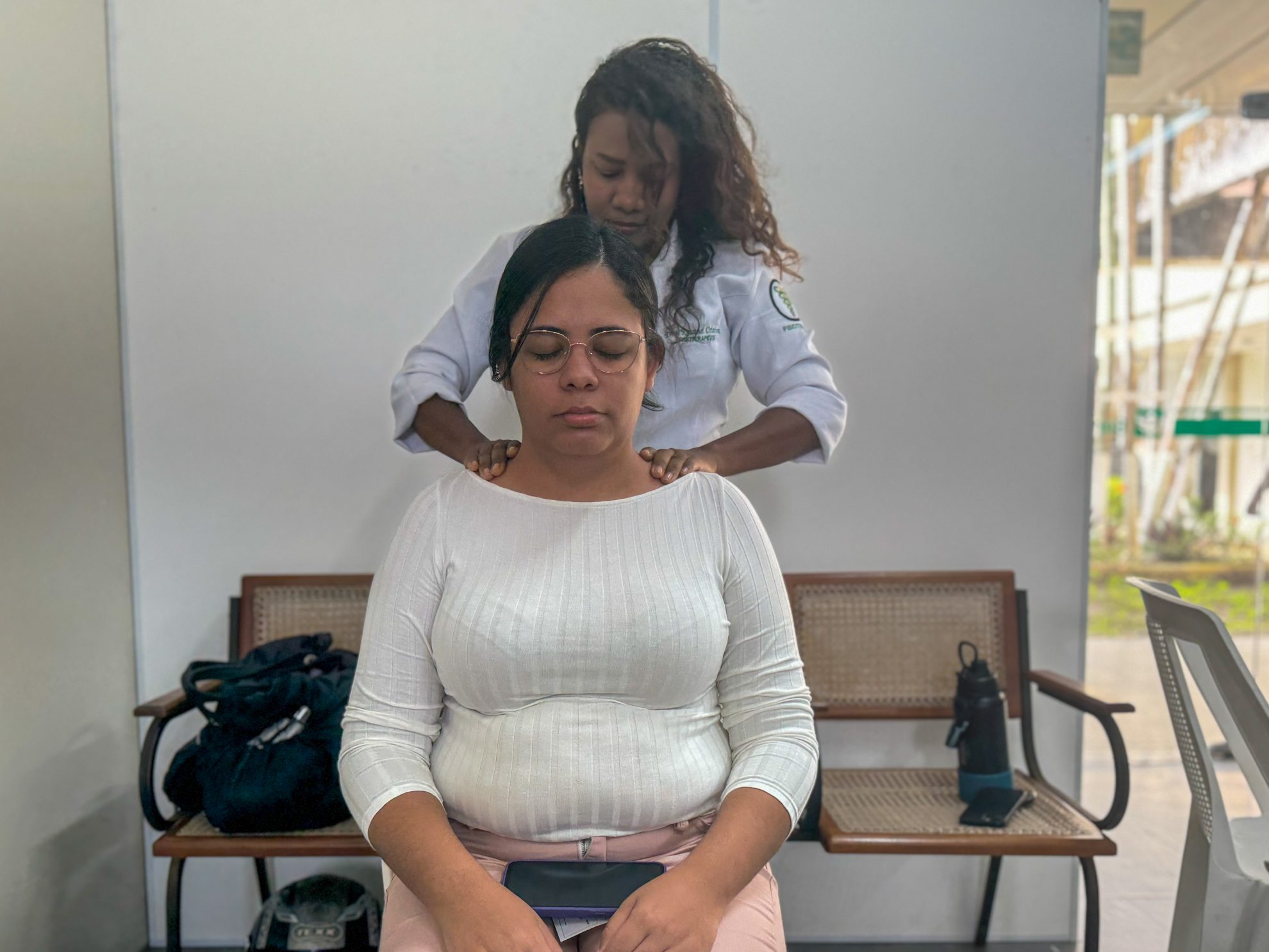 massagem relaxante para amenizar as tensões do dia a dia