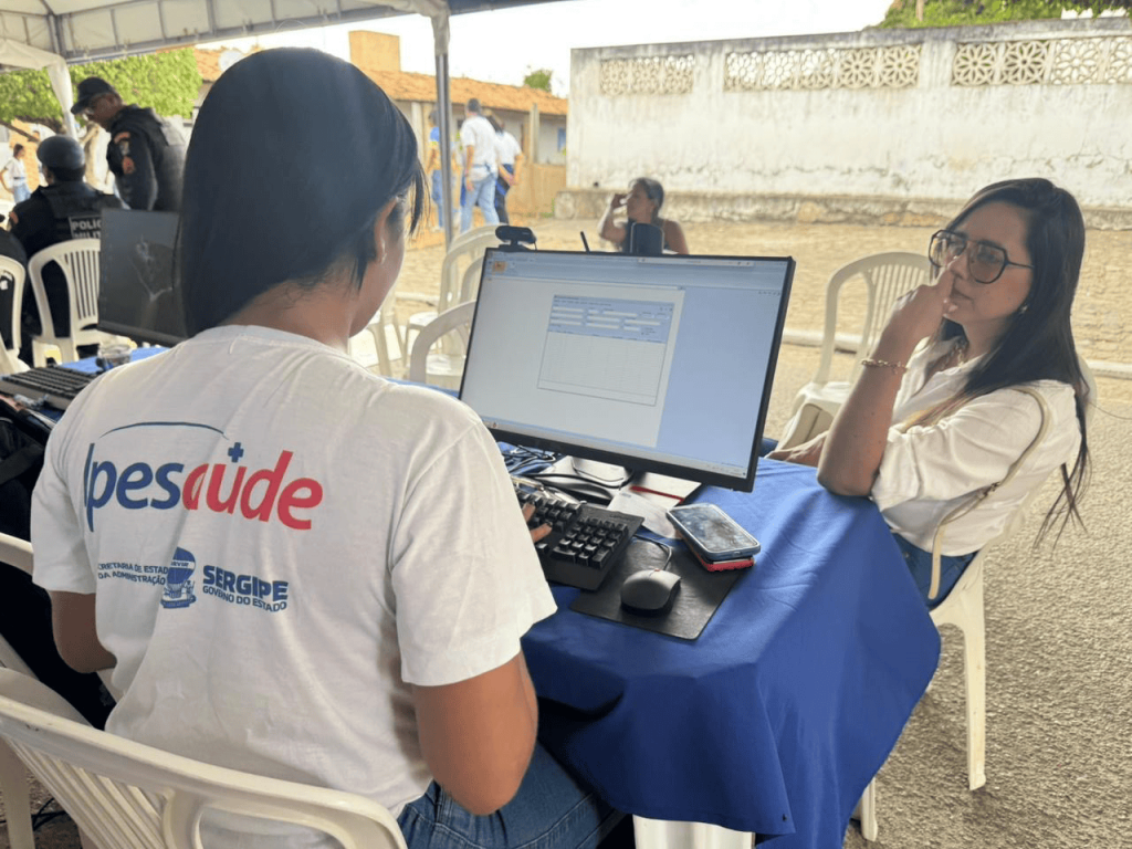 9e13a06e35f4cbad0a1528572f998284