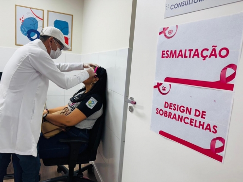 aÇÃo outubro rosa no ipesaÚde (7)
