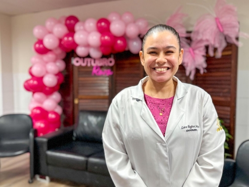 enfermeira lara seixas especialista em saúde da mulher